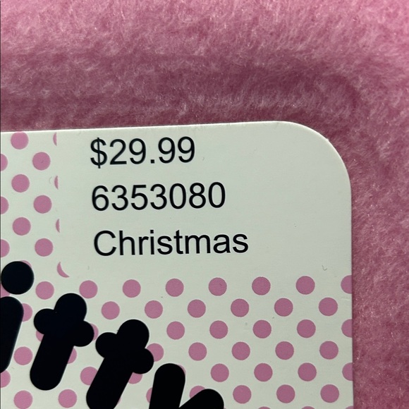 Hello Kitty Pink No-Sew Throw Kit - Picture 3 of 6